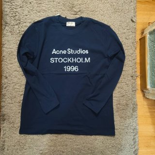 Camiseta Manga Larga Stockholm 1996 Azul Marino.