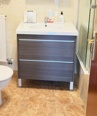 Mueble de baño con lavabo