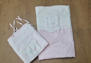 Colcha y Protector Cuna Petit Praia para maxicuna