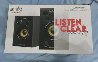 Altavoces Hercules DJMonitor 32