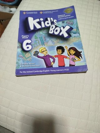 Kid's box: updated English for Spanish speakers...