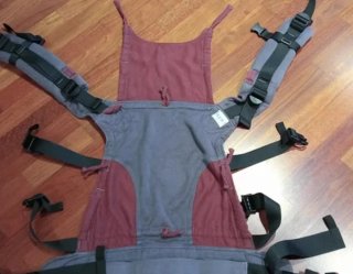 Mochila de porteo ergonómica