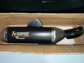 Tubo de escape Akrapovič para Yamaha Ténéré