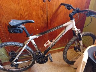 Bicicleta de Montaña Coluer Blanca y Negra