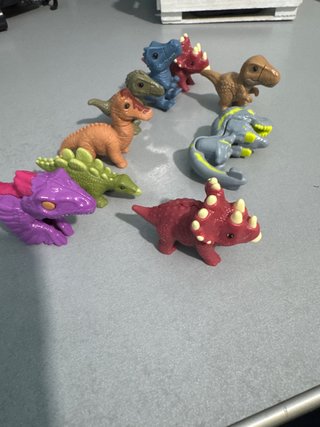 Lotto 8 Sorpresine Kinder Joy Natoons Dinosauri