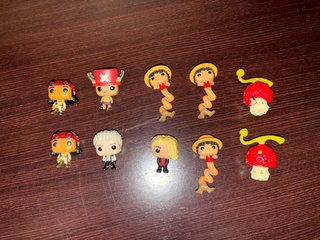 Vendo/Cambio Figuras Funko One Piece Kinder Joy