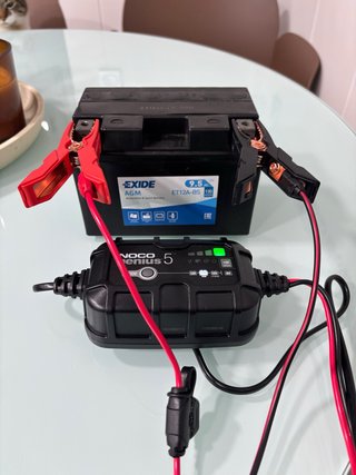 Batería para Moto Exide 12V AGM 9,5Ah