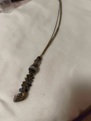 Collar largo con abalorios