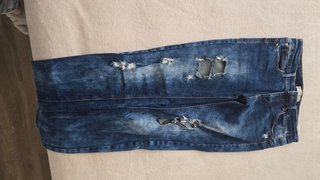 Pantalón vaquero roto Stradivarius