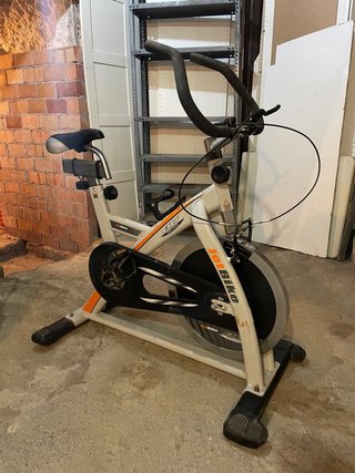 Bicicleta de Ciclo Indoor BH JetBike