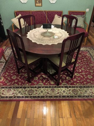 Mesa de Comedor Redonda de Madera
