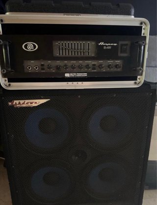 Ampeg B4R Bajo + Caja Ashdown