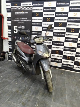Scooter Peugeot Tweet (2016)