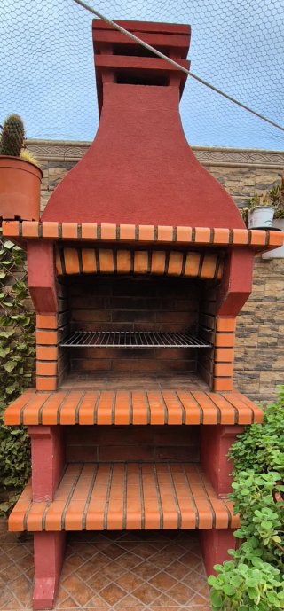Barbacoa de obra rústica
