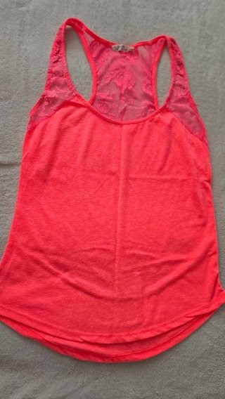 Camiseta de Tirantes color rosa Neón