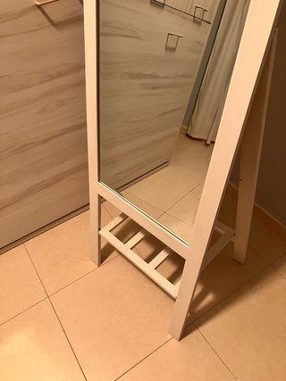 Espejo de Pie Blanco con Estante