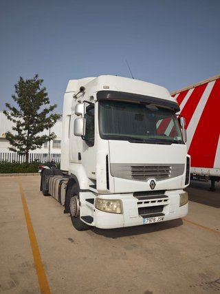 Renault Premium 460 Dxi (2016)