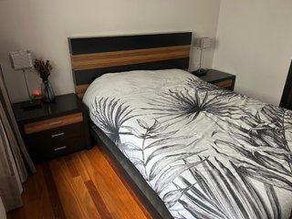 Dormitorio de Matrimonio Negro y Roble