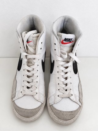Zapatillas Nike Blancas y Negras