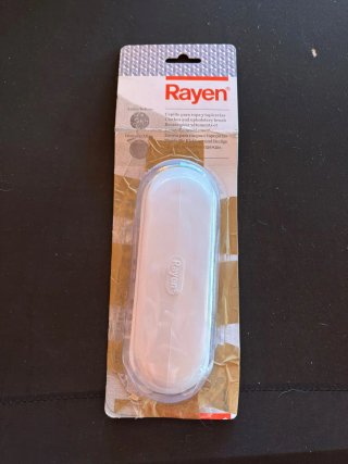 Cepillo para Ropa y Tapicerías Rayen
