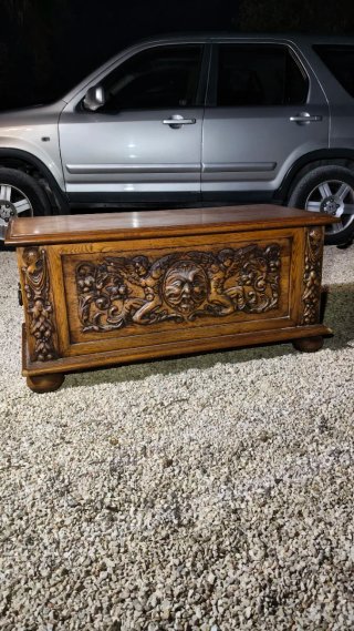 Baúl Arcón antiguo de Madera Tallada