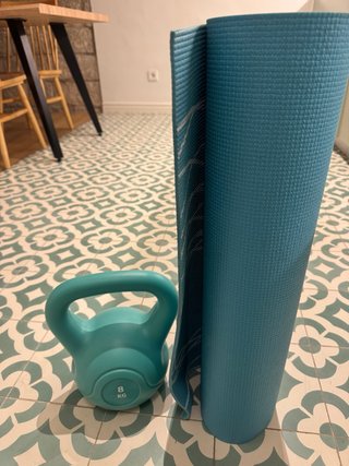 Kettlebell 8kg y Esterilla de Yoga