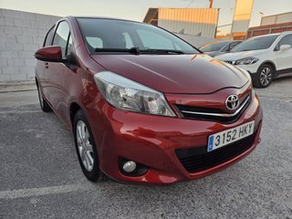 Toyota Yaris1.3VVT-i 2012  SOLO70.000KM AUTOMATICO