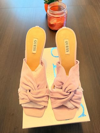 Sandalias Guess Lila de Tacón