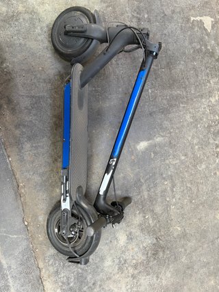 Patinete Eléctrico Plegable Negro y Azul