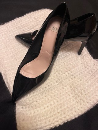 Zapatos de tacón Zara negros