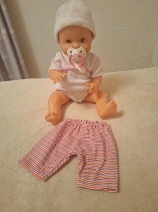 Muñeco Nenuco con ropa y chupete