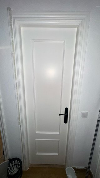 Puerta de Madera Blanca
