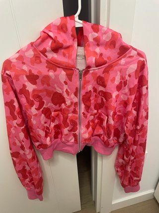 Sudadera corta estampada rosa