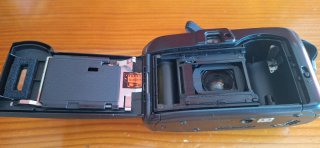 Cámara de fotos analógica compacta
