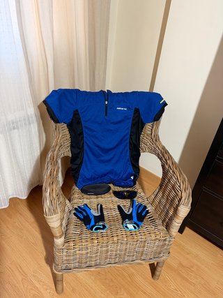 Lote Ciclismo: Maillot Mítical XL, Guantes y Gafas