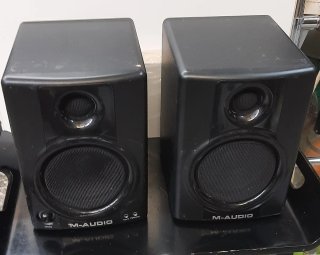 Altavoces M-Audio