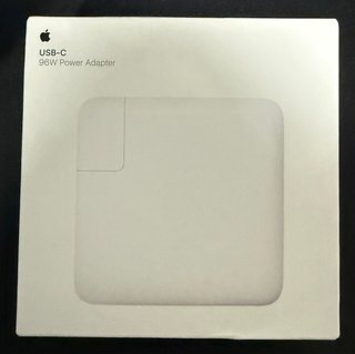 Cargador Apple USB-C 96W para MacBook Pro