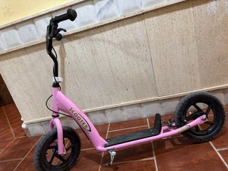 Patinete Rosa con Ruedas de Aire