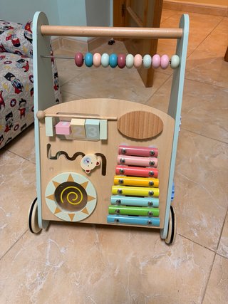 Carrito Andador de Madera con Actividades