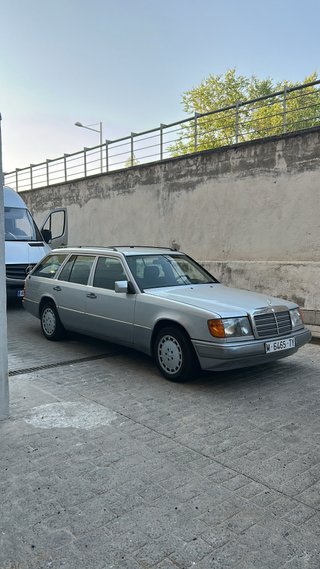 Mercedes-Benz W124 300TD 1989
