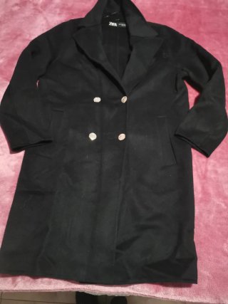 Abrigo largo negro Zara