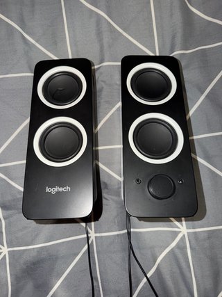 Altavoces Logitech Multimedia Speaker Z200