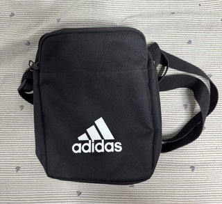 Bandolera adidas negra