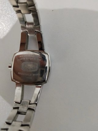 Reloj Lotus de Mujer Plateado