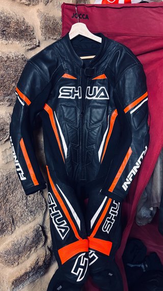 Mono de moto Shua de una pieza