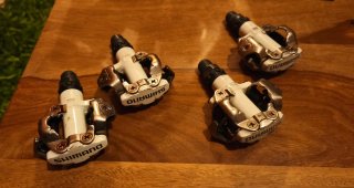 4 Pedales Automáticos Shimano Blancos