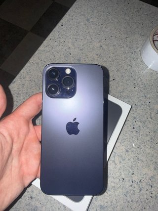 iPhone 14 Pro Max Morado