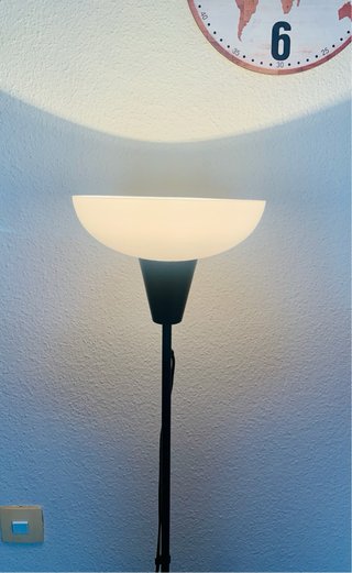 Lámpara de pie Ikea TAGARP