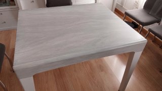 Mesa de comedor extensible blanca y gris