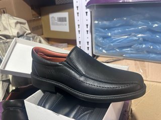 Zapatos de piel Luisetti negros